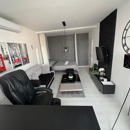 Apartman Paola - Massage Chair- 0-24 Self Check In Out- 주파나 외부 사진