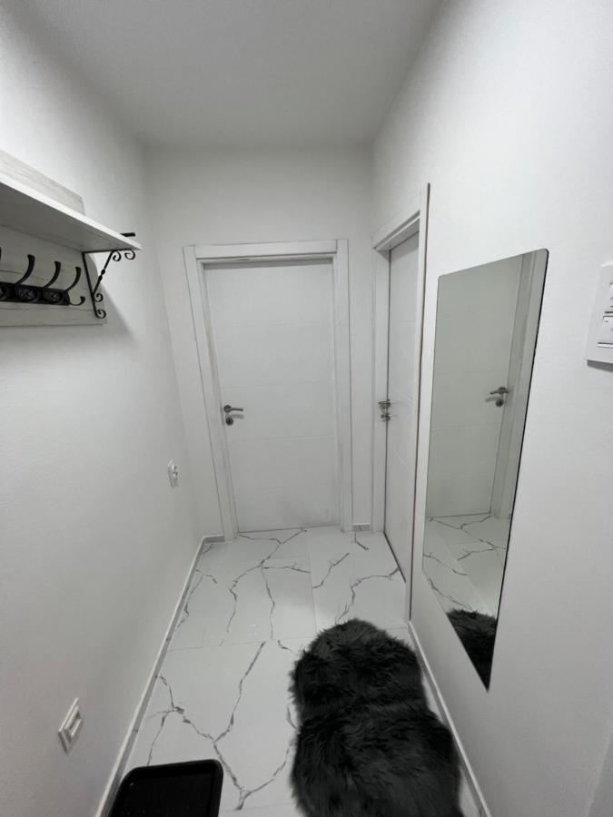 Apartman Paola - Massage Chair- 0-24 Self Check In Out- 주파나 외부 사진